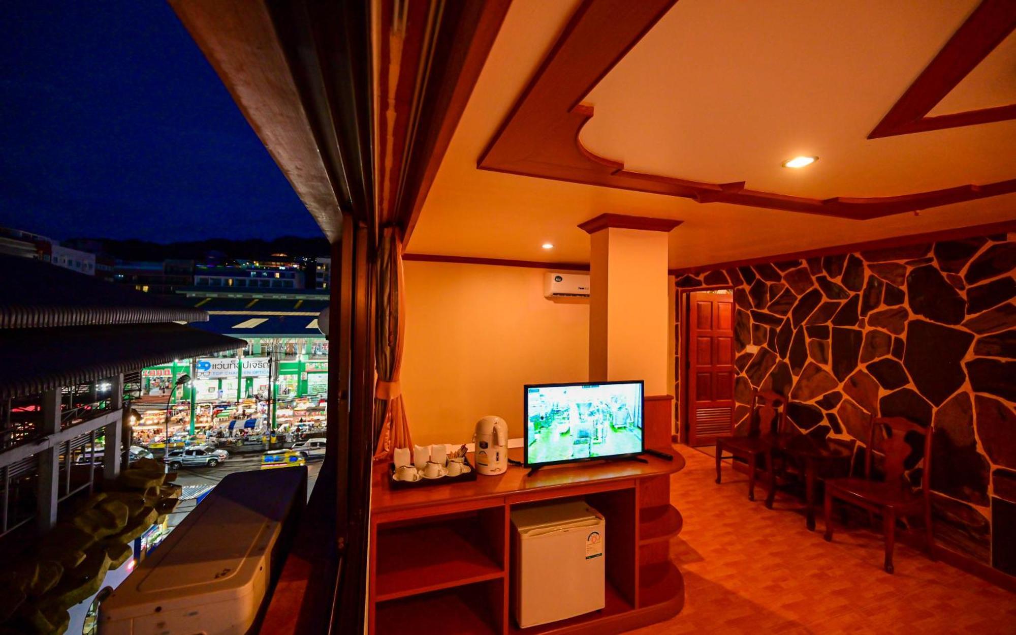 Complex Hotel Patong Luaran gambar