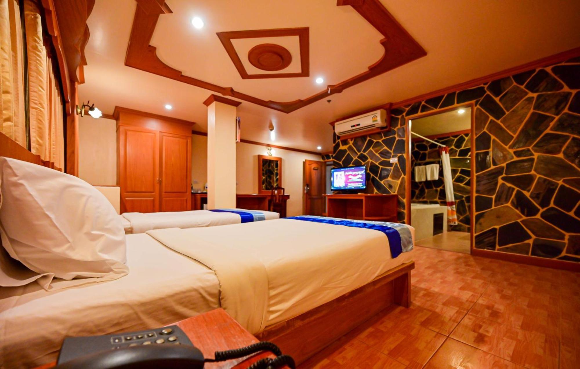 Complex Hotel Patong Luaran gambar