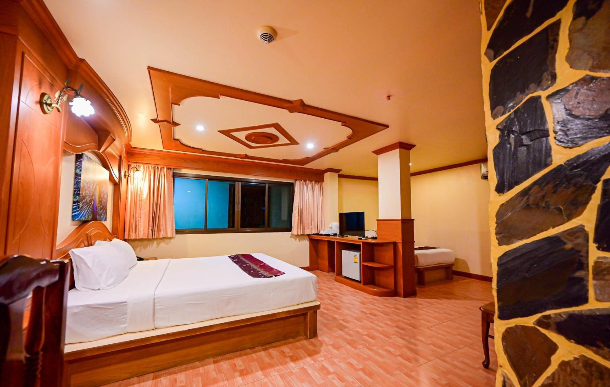 Complex Hotel Patong Luaran gambar
