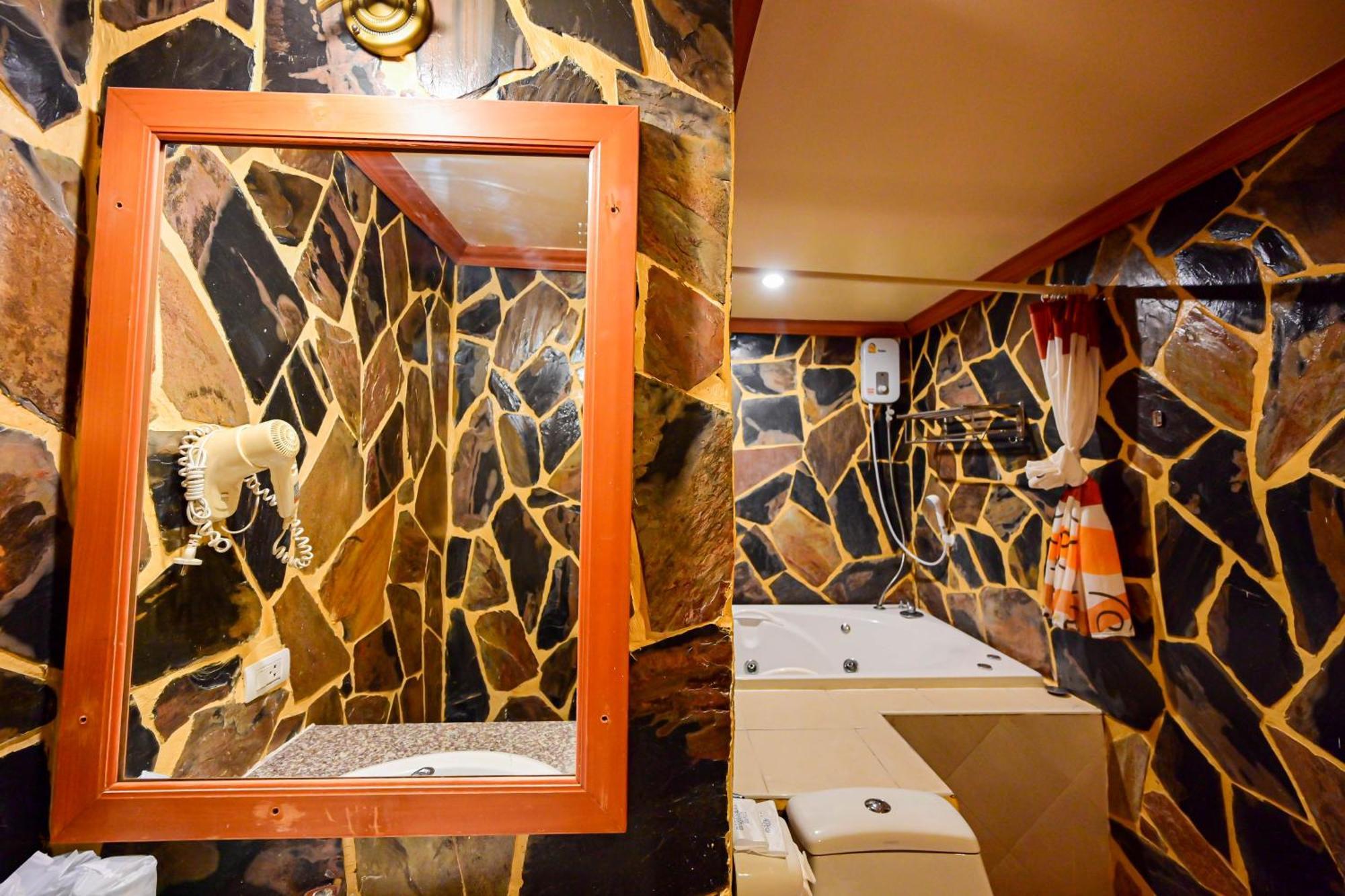 Complex Hotel Patong Luaran gambar