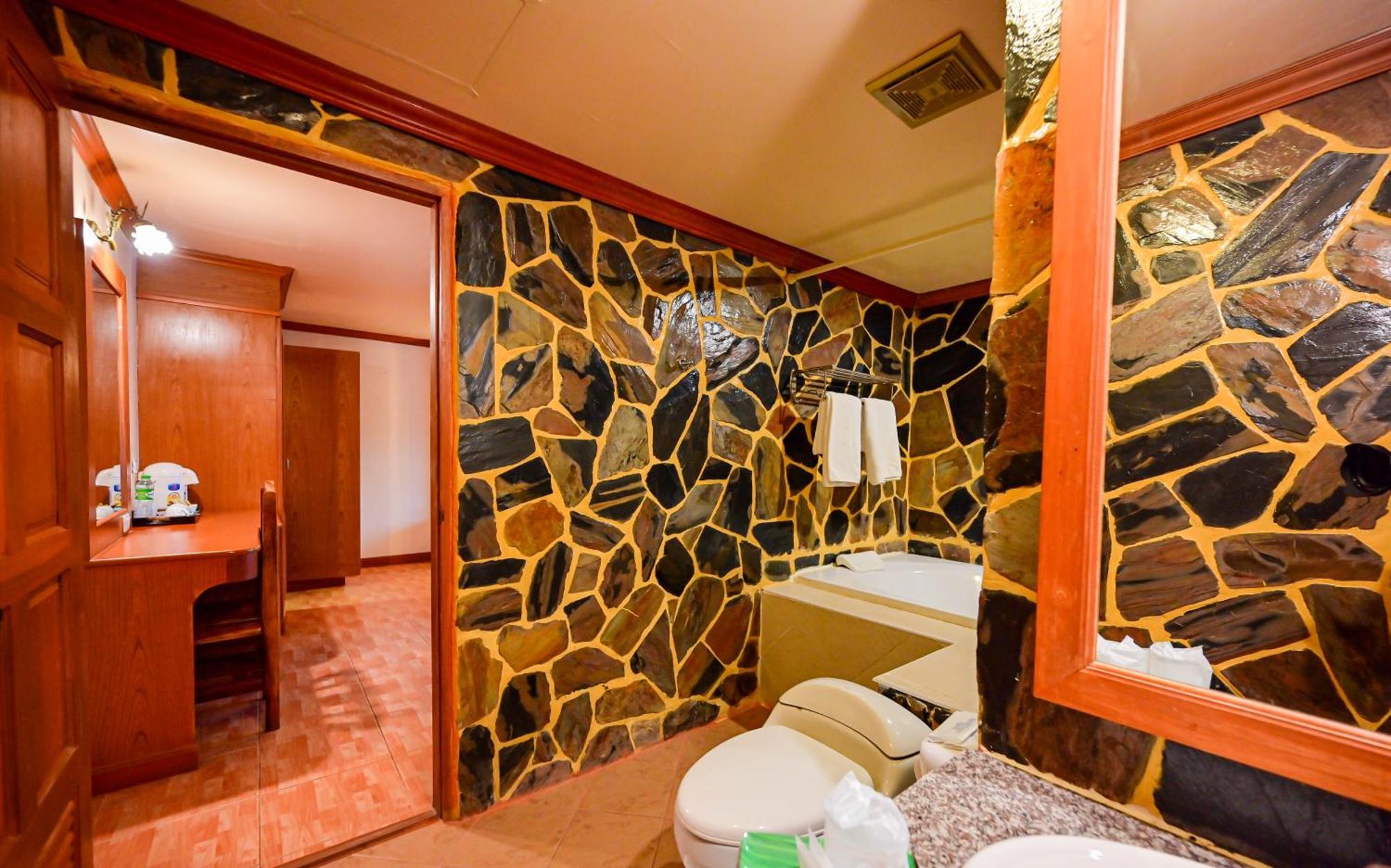 Complex Hotel Patong Luaran gambar