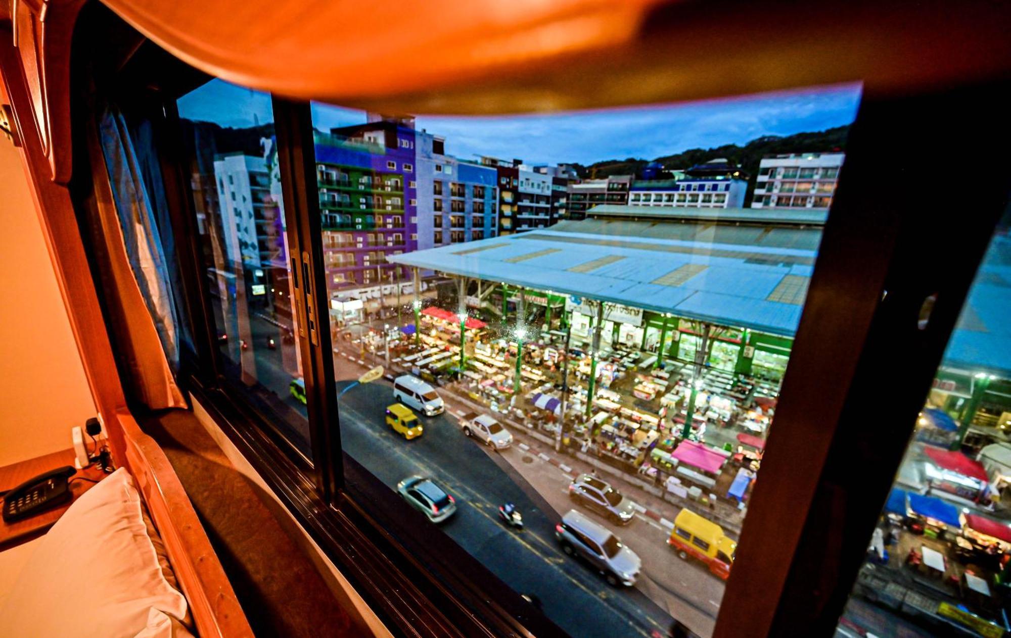 Complex Hotel Patong Luaran gambar