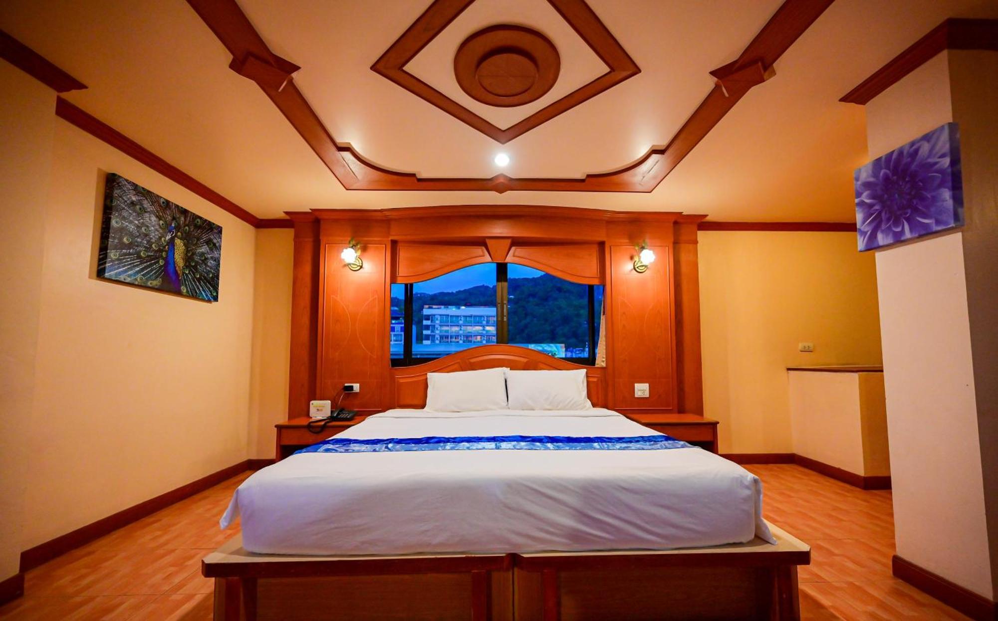 Complex Hotel Patong Luaran gambar