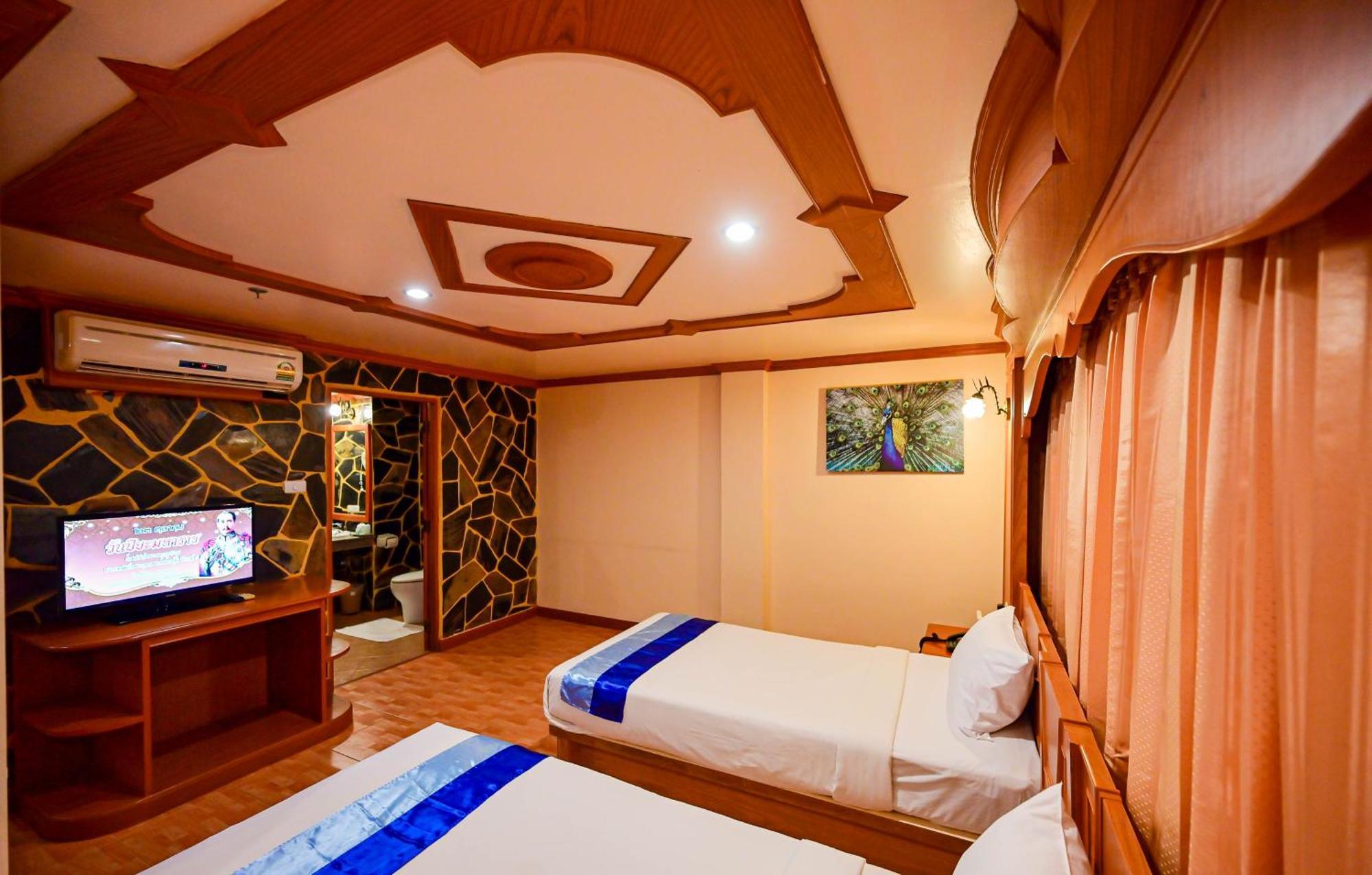 Complex Hotel Patong Luaran gambar