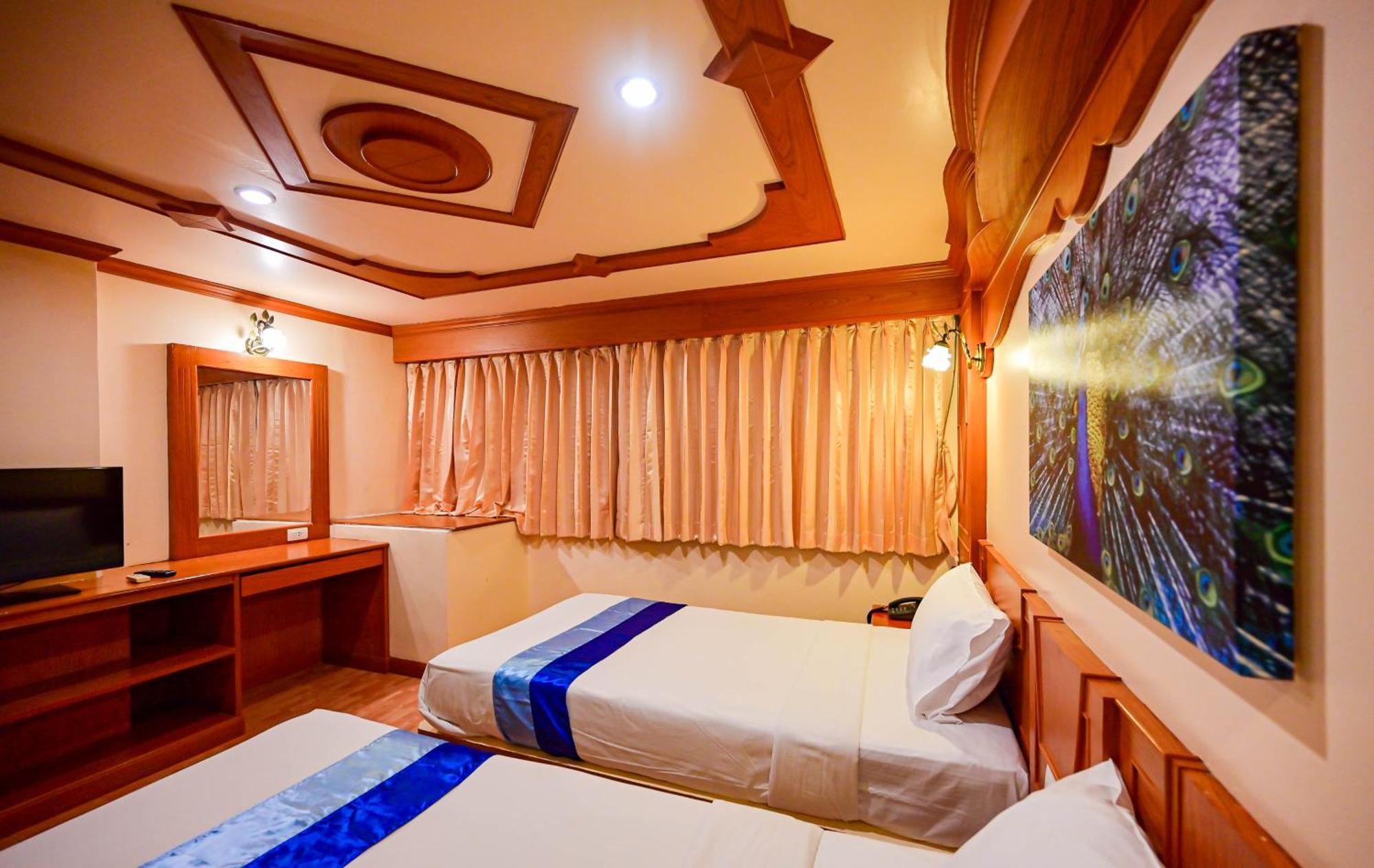 Complex Hotel Patong Luaran gambar