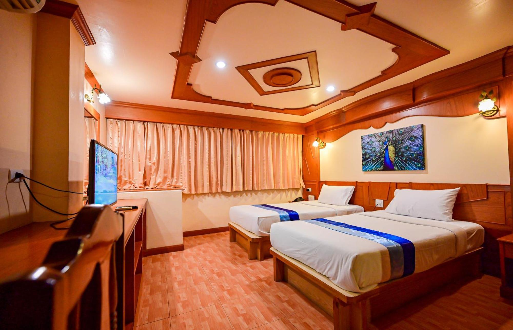 Complex Hotel Patong Luaran gambar