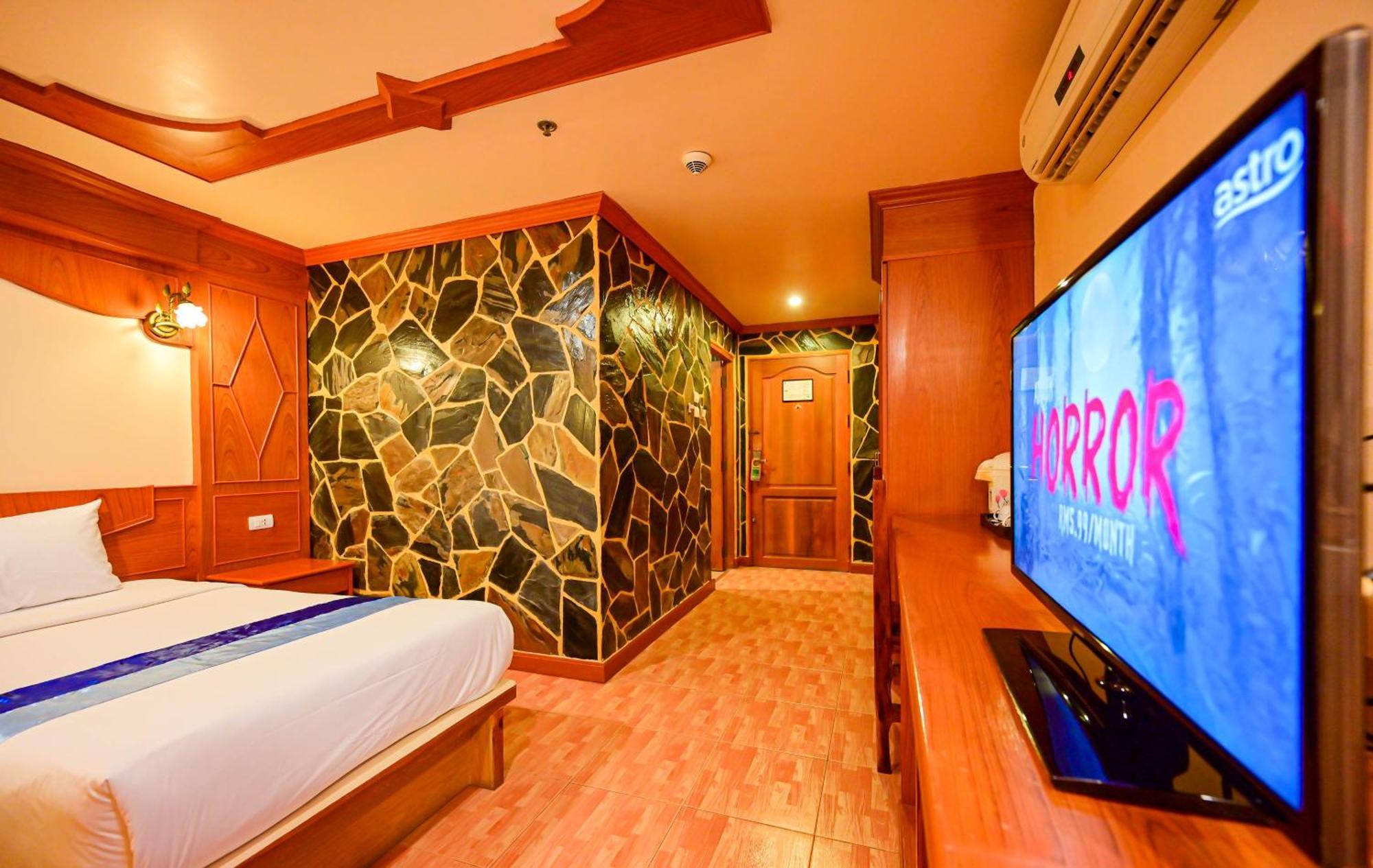 Complex Hotel Patong Luaran gambar