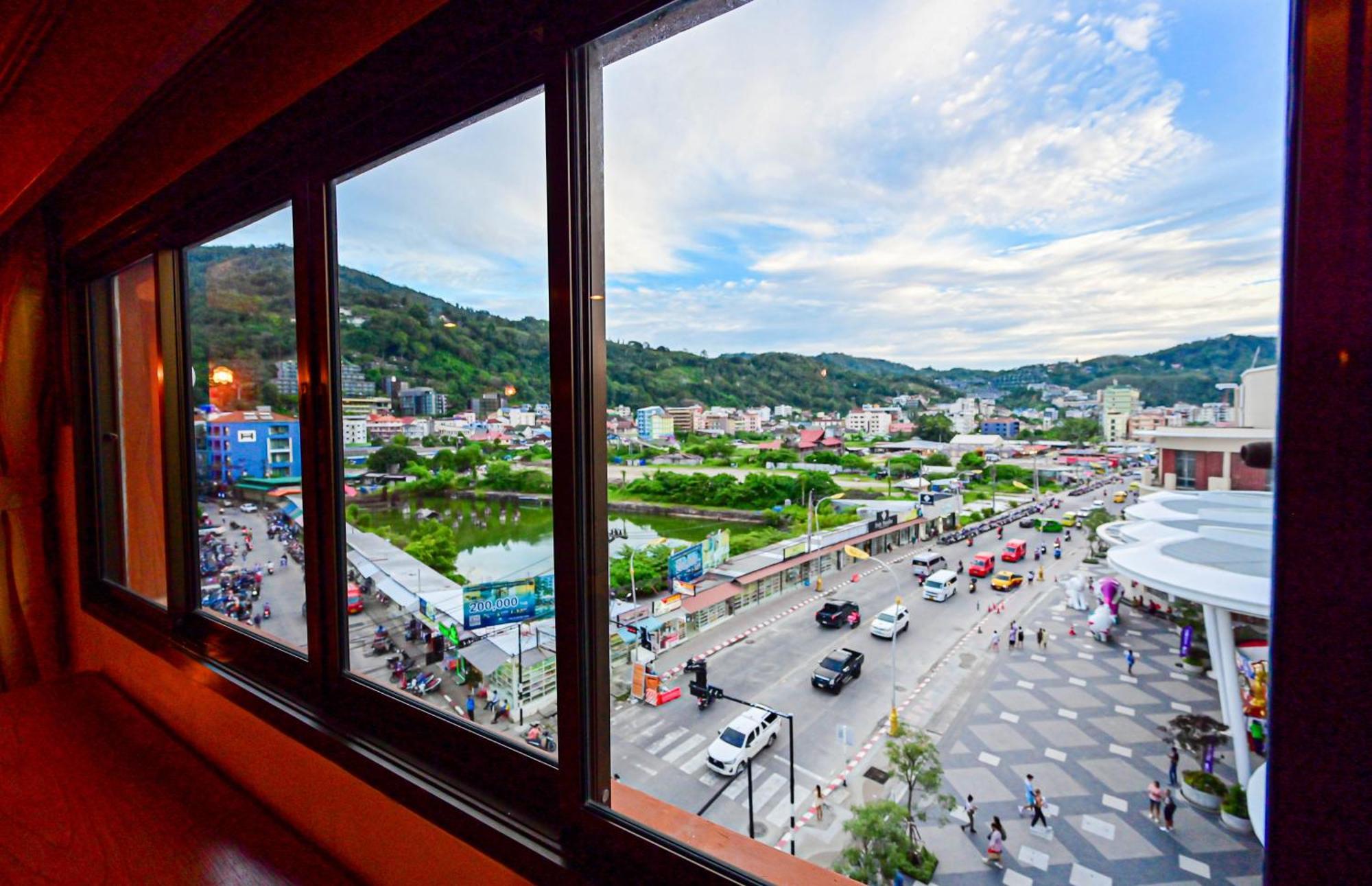 Complex Hotel Patong Luaran gambar